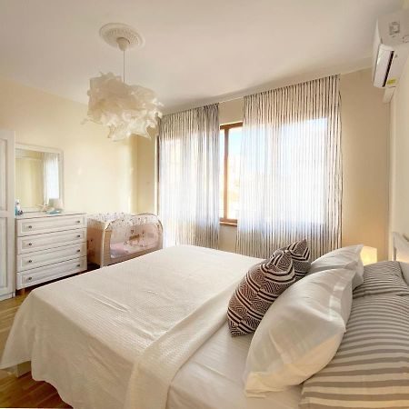 Lovely Apartment With Balcony In Pomorie Old Town By Flat Mаnаger Luaran gambar